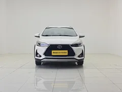 2022 Toyota Yaris L Zhixuan X 1.5L CVT Luxury Plus, белый — фото 2