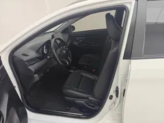 2022 Toyota Yaris L Zhixuan X 1.5L CVT Luxury Plus, белый — фото 12