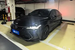 2022 Toyota Avalon 2.5L Touring Premium, чёрный — фото 1