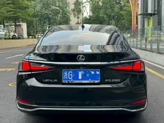 2022 Lexus ES 200 Excellence, чёрный — фото 5