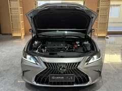 2022 Lexus ES 200 Excellence — фото 3