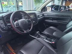 2021 Mitsubishi Outlander 2.0L 2WD 5 Seats, белый — фото 10