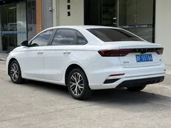 2022 Geely Emgrand 4th Gen 1.5L MT Elite, белый — фото 18