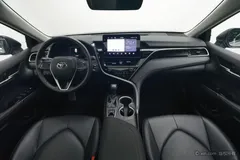 2023 Toyota Camry 2.5G Luxury — фото 13