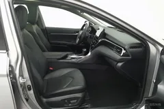 2023 Toyota Camry 2.5G Luxury — фото 21