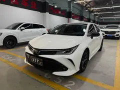 2021 Toyota Corolla 1.5L CVT GR SPORT, белый — фото 1