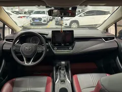 2021 Toyota Corolla 1.5L CVT GR SPORT, белый — фото 5