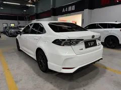2021 Toyota Corolla 1.5L CVT GR SPORT, белый — фото 10