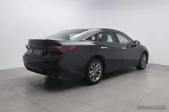 2021 Toyota Avalon 2.5L Luxury, чёрный — фото 2