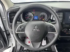 2021 Mitsubishi Outlander 2.0L 2WD 5 Seats, белый — фото 10