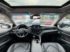 2021 Toyota Camry 2.5S Fashion, белый — фото 15