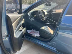 2022 Hyundai Elantra 1.5L CVT LUX Premium, синий — фото 9