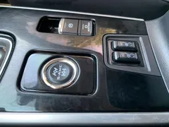 2021 Mitsubishi Outlander 2.4L 4WD 7-seat, белый — фото 12