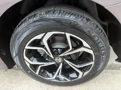 2023 MG MG5 180DVVT CVT Luxury — фото 9