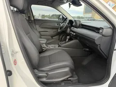 2023 Honda Vezel 1.5L CVT Tech, белый — фото 15