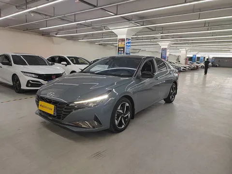 2022 Hyundai Elantra 1.5L CVT LUX Premium