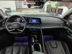 2022 Hyundai Elantra 1.5L CVT LUX Premium — фото 8