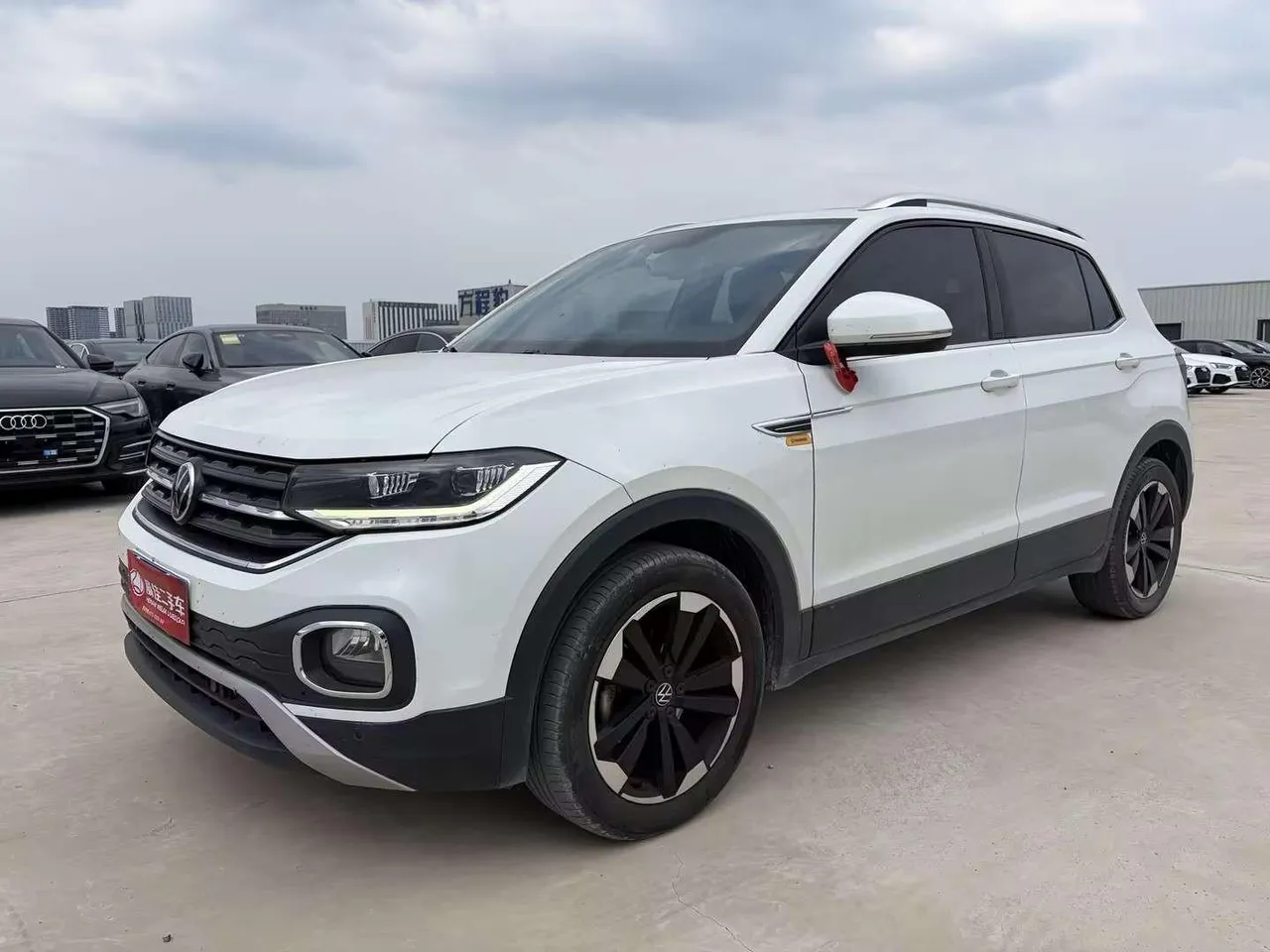 2021 Volkswagen Tacqua 1.5L AT