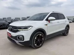 2021 Volkswagen Tacqua 1.5L AT, белый — фото 1