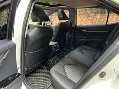 2023 Toyota Camry 2.0S Knight, белый — фото 7