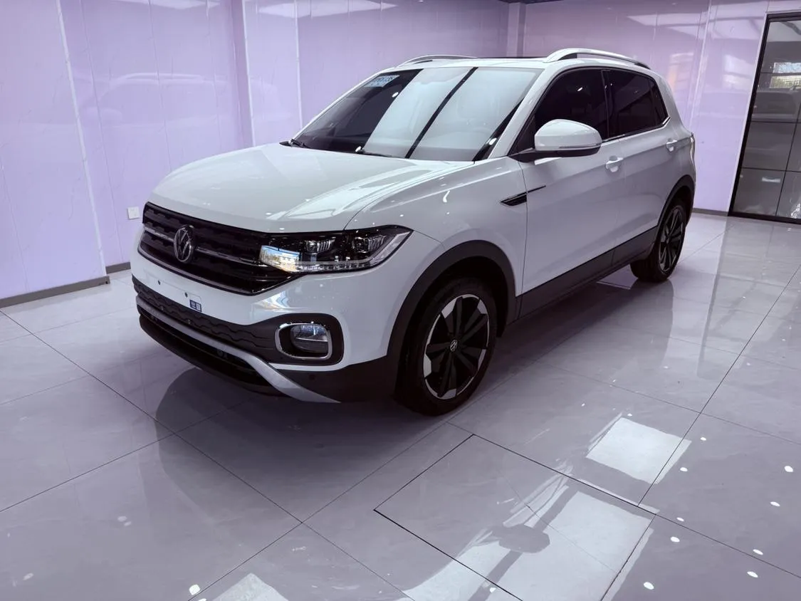2021 Volkswagen Tacqua 1.5L AT