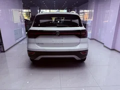 2021 Volkswagen Tacqua 1.5L AT, белый — фото 2