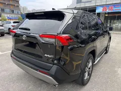 2023 Toyota RAV4 2.0L CVT 2WD Fashion, чёрный — фото 4