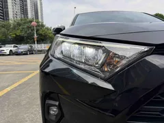 2023 Toyota RAV4 2.0L CVT 2WD Fashion, чёрный — фото 7
