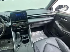 2023 Toyota Avalon 2.0L CVT Luxury — фото 12