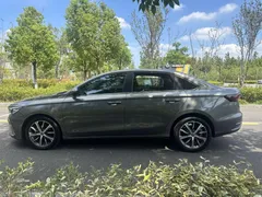 2022 Geely Emgrand 4th Gen 1.5L CVT Flagship — фото 5