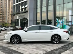 2023 Toyota Avalon 2.0L CVT Luxury, белый — фото 3