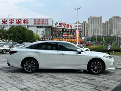 2023 Toyota Avalon 2.0L CVT Luxury, белый — фото 5