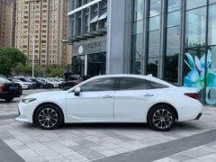 2023 Toyota Avalon 2.0L CVT Luxury, белый — фото 4