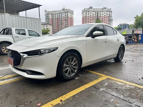 2022 Mazda Mazda3 2.0L AT