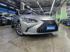 2022 Lexus ES 200 Excellence — фото 3