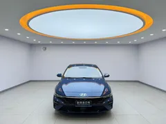 2023 Hyundai Elantra 1.5L CVT LUX Premium, синий — фото 2