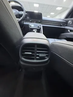 2023 Hyundai Elantra 1.5L CVT LUX Premium, синий — фото 12