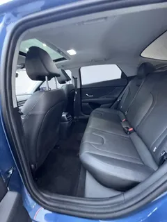 2023 Hyundai Elantra 1.5L CVT LUX Premium, синий — фото 14