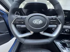 2023 Hyundai Elantra 1.5L CVT LUX Premium, синий — фото 23