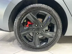 2022 Hyundai Elantra 1.5L CVT 20th SE 20th Anniversary — фото 19