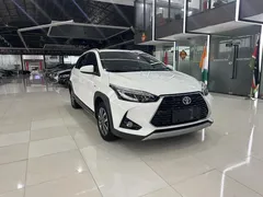 2022 Toyota Yaris L Zhixuan 1.5L CVT Luxury Plus, белый — фото 3