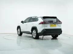 2022 Toyota Wildlander 2.0L 2WD Leading, белый — фото 5