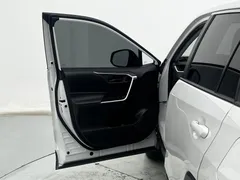2022 Toyota Wildlander 2.0L 2WD Leading, белый — фото 21