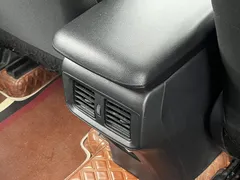 2022 Toyota Wildlander 2.0L 2WD Leading, белый — фото 26