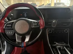 2023 Kia Seltos 1.5L IVT Luxury, белый — фото 17