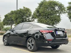 2022 Nissan Sylphy 1.6L XL CVT Enjoy, чёрный — фото 14