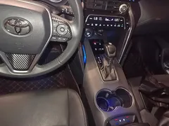 2022 Toyota Venza 2.0L CVT 2WD Premium, белый — фото 9