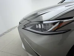 2022 Lexus ES 200 Excellence — фото 18