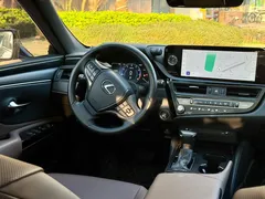 2022 Lexus ES 200 Excellence, зелёный — фото 4