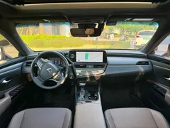 2022 Lexus ES 200 Excellence, зелёный — фото 5
